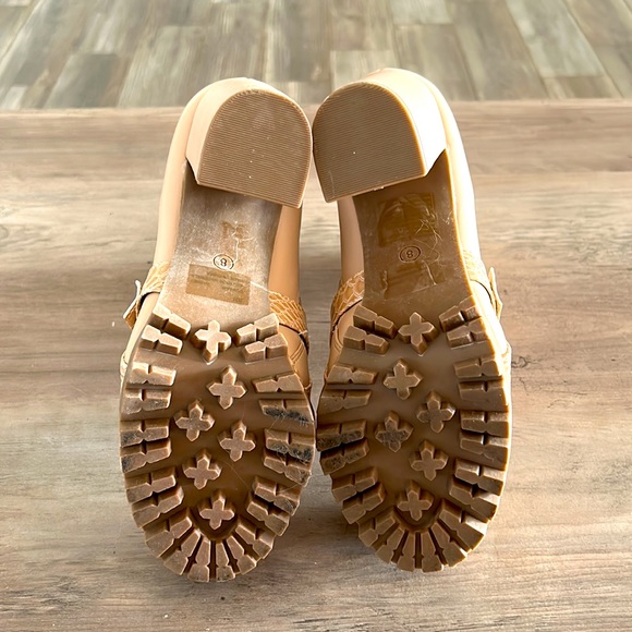 Cape Robbin Booties - Picture 6 of 6